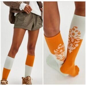 NWT Free People Movement Colorblock Buti Socks O/S $28 White & Orange Combo